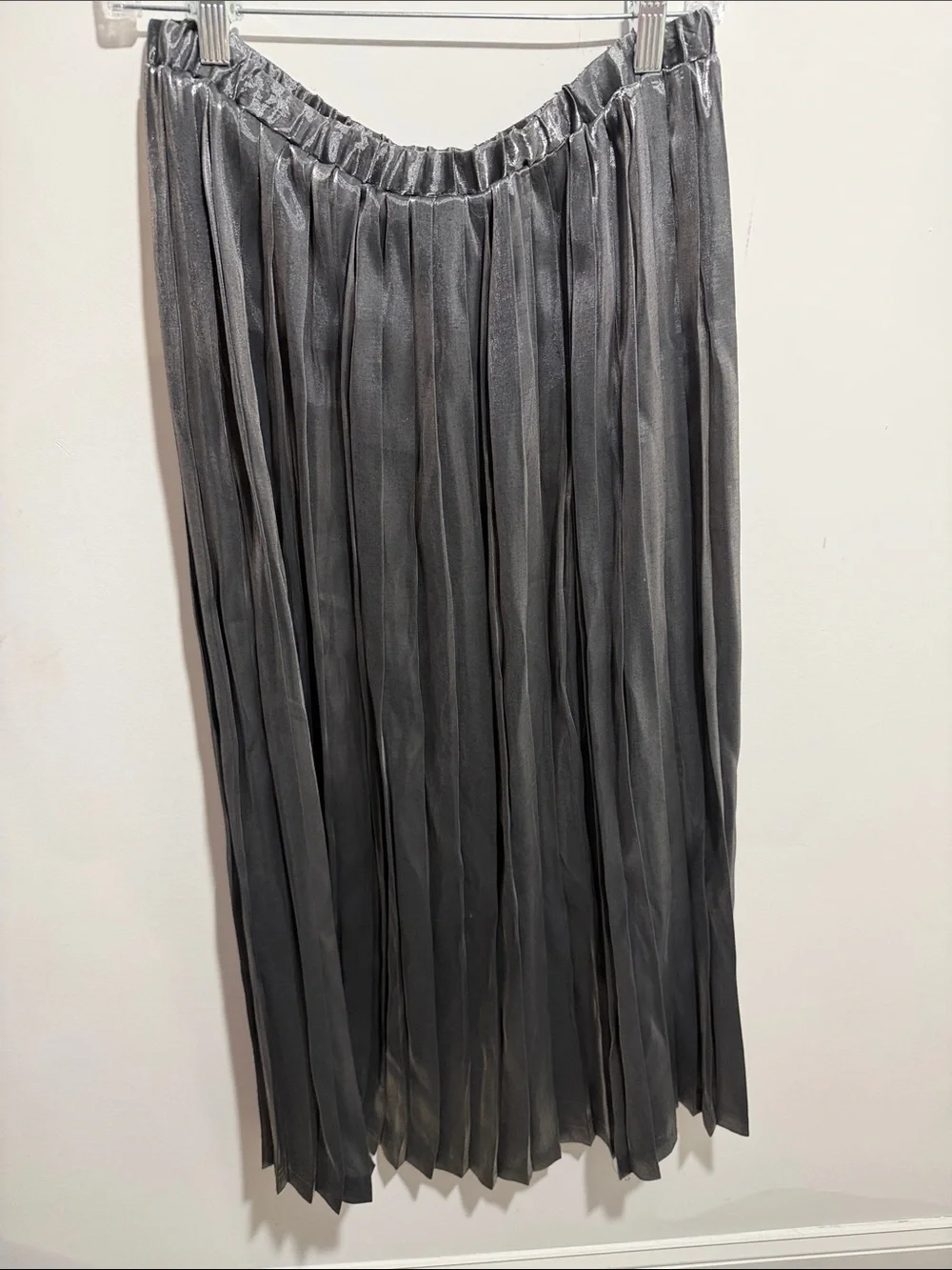 Jessica Howard Metallic Gray Pleated Maxi Skirt Size 8